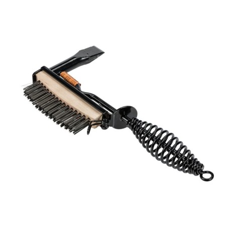 Marteau et brosse métallique